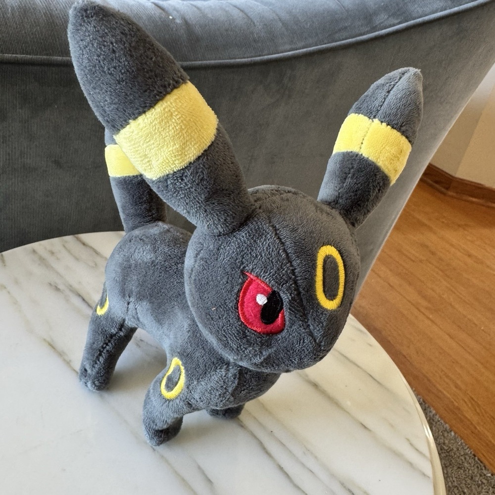 2018 Pokemon Center Umbreon Poke Plush Stuffed Toy